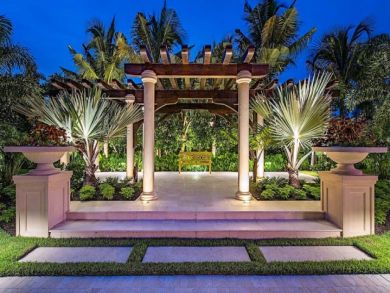 Stunning Luxury Home on the Water in Naples