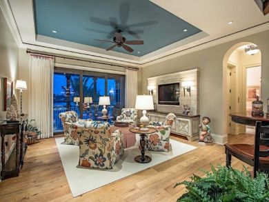 Stunning Luxury Home on the Water in Naples