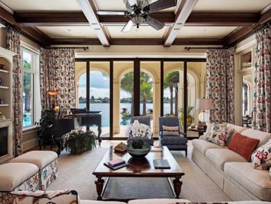Stunning Luxury Home on the Water in Naples