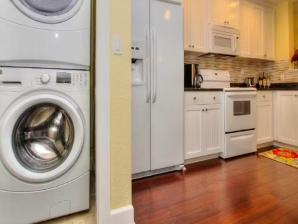 Indian Rocks Vacation Condo Sleeps Eight Guests.