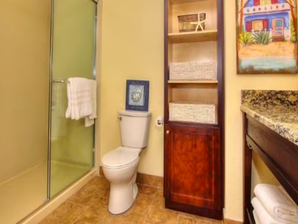 Indian Rocks Vacation Condo Sleeps Eight Guests.