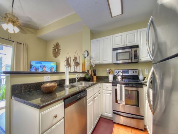 Madeira Vacation Condo Sleeps Six Guests.