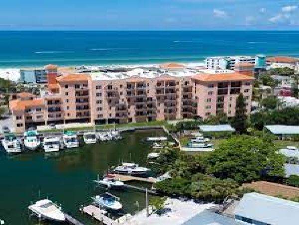 Madeira Vacation Condo Sleeps Six Guests.