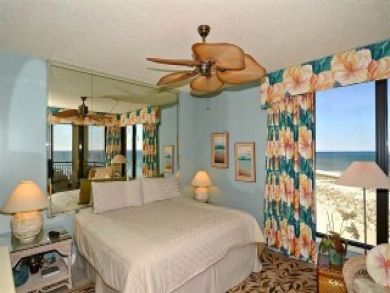 Navarre Vacation Beach Condo Sleeps Six Guests - 2 Bedrooms