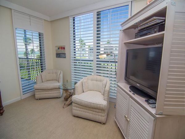 Beachfront Sanibel Vacation Rental Condo Three Bedrooms