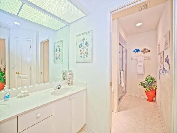 Walk to Beach 3 Bedroom Vacation Rental on Sanibel