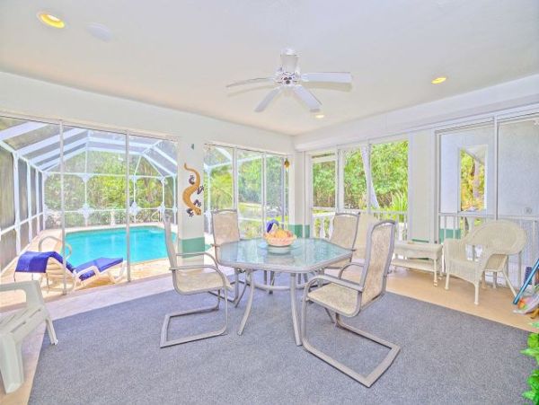 Walk to Beach 3 Bedroom Vacation Rental on Sanibel
