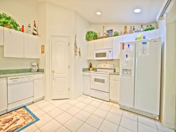 Walk to Beach 3 Bedroom Vacation Rental on Sanibel