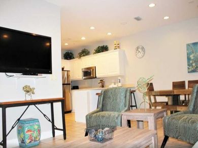 On Beach Seacrest Beach 3 Bedroom Vacation Condo Sleeps 10