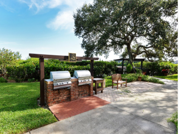 Siesta Key Vacation Condo Sleeps Six Guests
