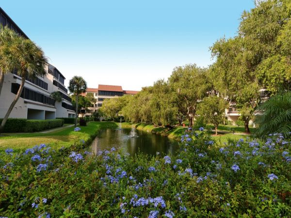 Siesta Key Vacation Condo Sleeps Six Guests
