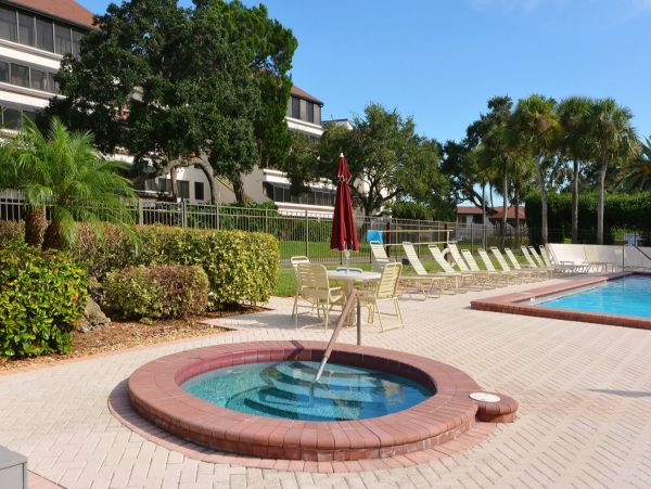 Siesta Key Vacation Condo Sleeps Six Guests