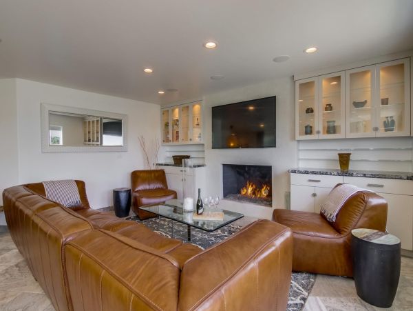 Pacific Beach Luxury Vacation Home, 4 Bedrooms