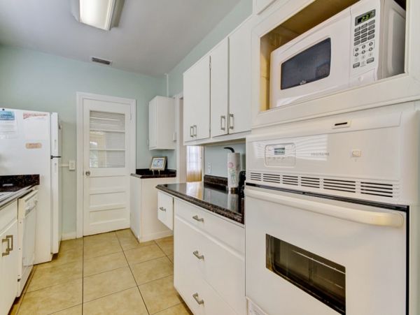 Clearwater Vacation Home Sleeps 26 Guests Walk To Beach