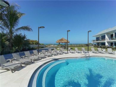 Charming Vacation Rental on Holmes Beach. Call Today.