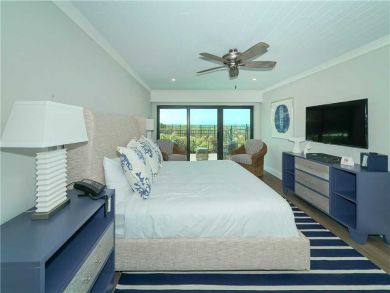 Charming Vacation Rental on Holmes Beach. Call Today.