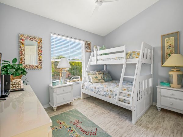 Anna Maria Vacation Rentals Sleeps Six Guests
