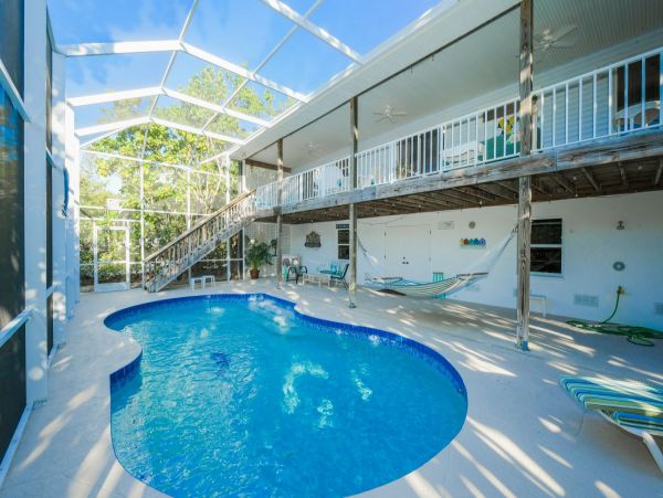 Anna Maria Vacation Rentals Sleeps Six Guests