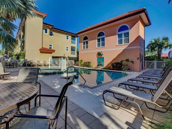 Luxury Gulf-Front Penthouse with Breathtaking Views on Anna Maria Island