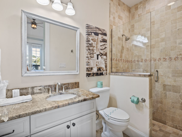 Holmes Beach Vacation Rental Sleeps Six Guests West of Gulf Drive