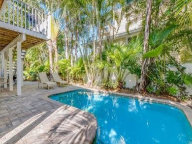 Charming Vacation Rental on Holmes Beach. Call Today.