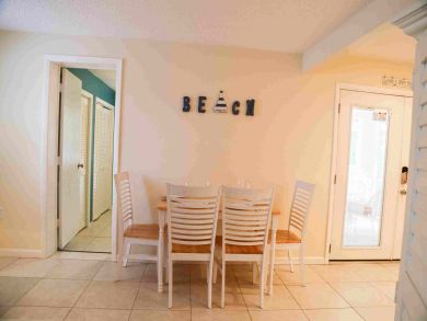 Charming Vacation Rental on Holmes Beach. Call Today.