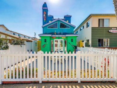 Ocean Beach California Two Bedrooms Rental Home Sleeps 6