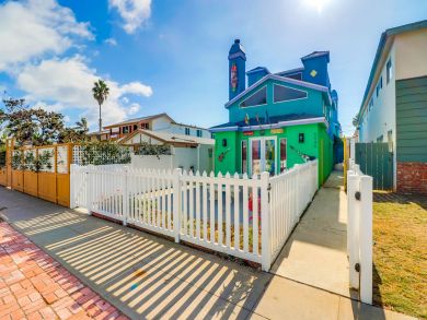 Ocean Beach California Two Bedrooms Rental Home Sleeps 6