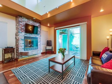 Ocean Beach California Two Bedrooms Rental Home Sleeps 6