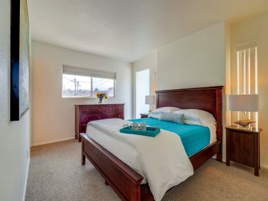 Ocean Beach California Two Bedrooms Rental Home Sleeps 6