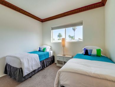 Ocean Beach California Two Bedrooms Rental Home Sleeps 6