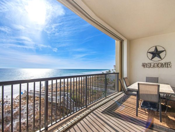 Fort Walton Beach Vacation Rental - Gulf Front Condo with Balcony & Pool