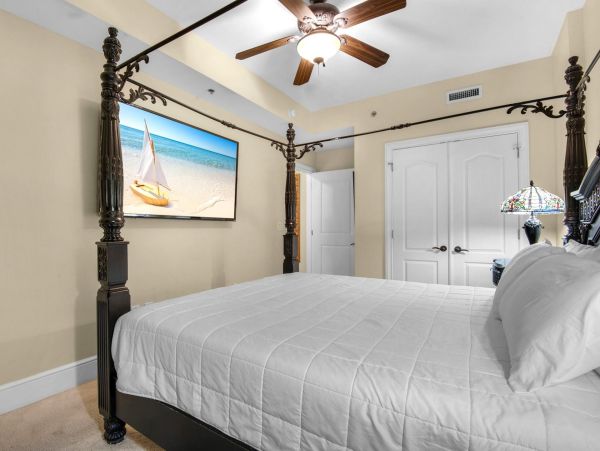 Fort Walton Beach Vacation Rental - Gulf Front Condo with Balcony & Pool