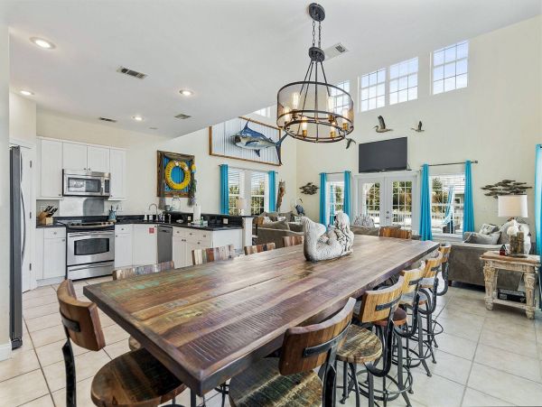 Destin Luxury 6 Bedroom Vacation Pool Home Sleeps 16 Guests