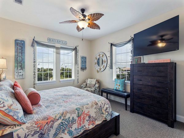 Destin Luxury 6 Bedroom Vacation Pool Home Sleeps 16 Guests