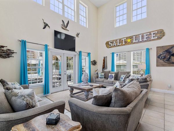 Destin Luxury 6 Bedroom Vacation Pool Home Sleeps 16 Guests