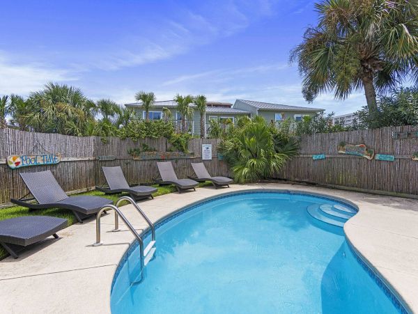 Destin Luxury 6 Bedroom Vacation Pool Home Sleeps 16 Guests