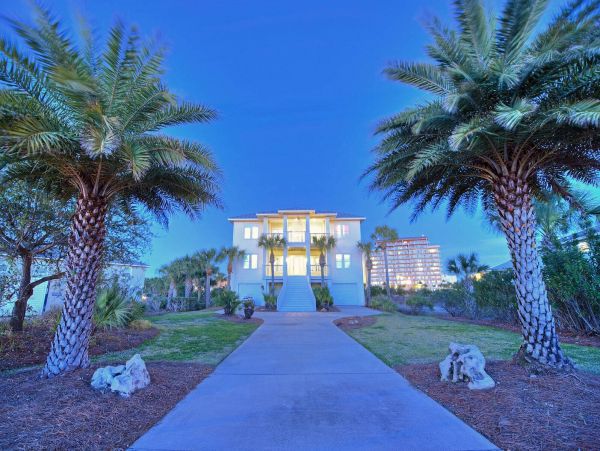 Destin Luxury 6 Bedroom Vacation Pool Home Sleeps 16 Guests
