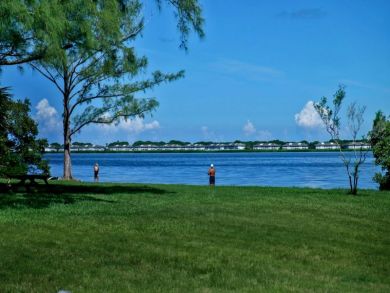 Charming Vacation Rental on Bradenton. Call Today.