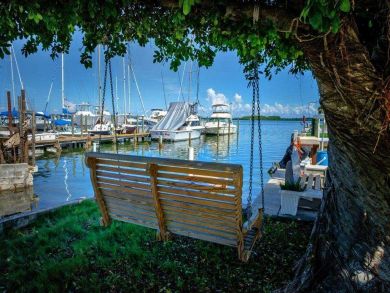 Charming Vacation Rental on Bradenton. Call Today.