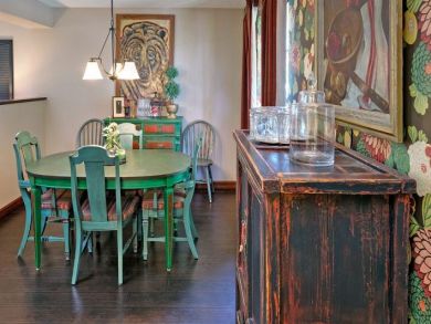 Charming Vacation Rental on Bradenton. Call Today.