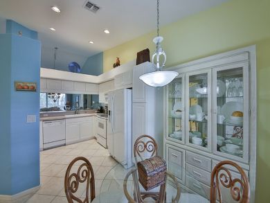 Naples Condo 916430