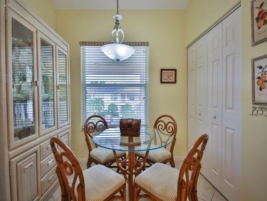 Naples Condo 916430