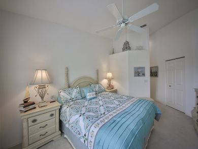 Naples Condo 916430