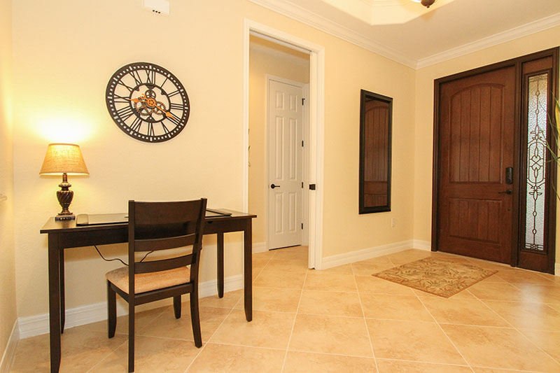 Naples Home 916447