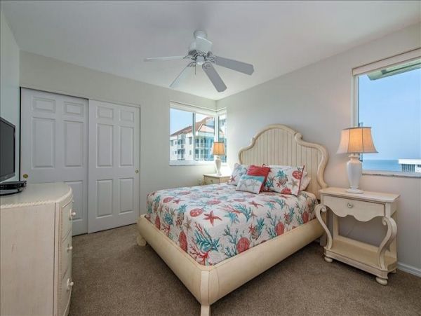 Naples Condo 916453
