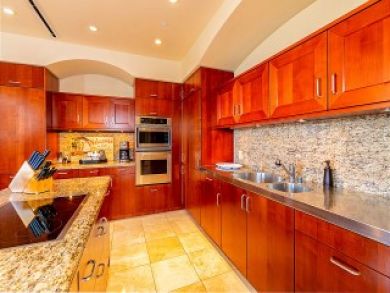 Luxury Two Bedroom in Wailea Penthouse Available Today