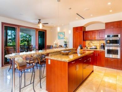 Luxury Two Bedroom in Wailea Penthouse Available Today