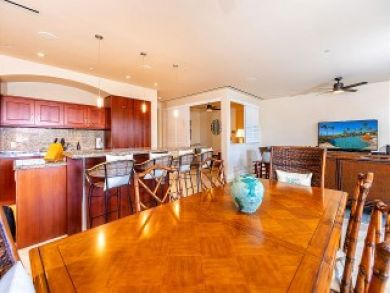 Luxury Two Bedroom in Wailea Penthouse Available Today