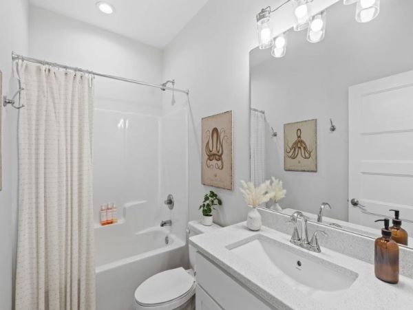 Miramar Beach Luxury Vacation Rental - 6-Bedroom Home Private Pool & Firepit